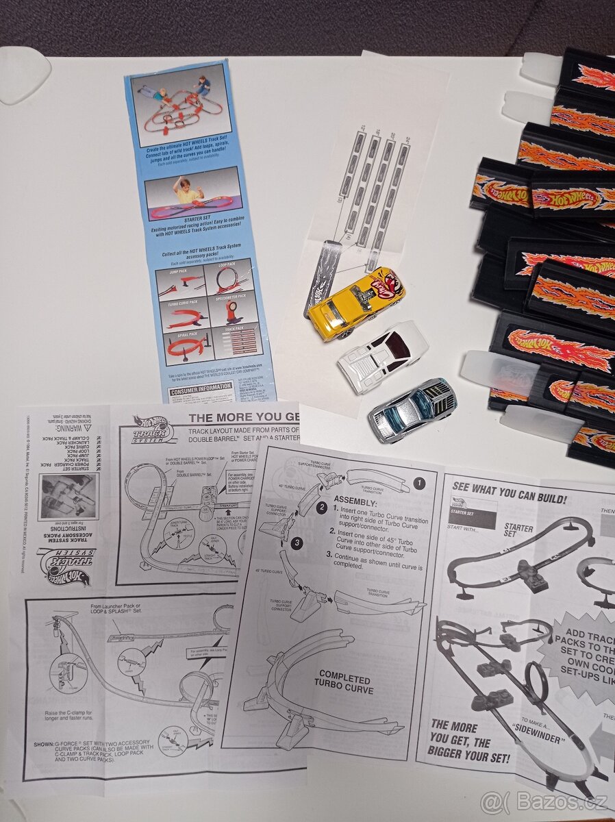 Hot Wheels balení drah + 3 autíčka - 2