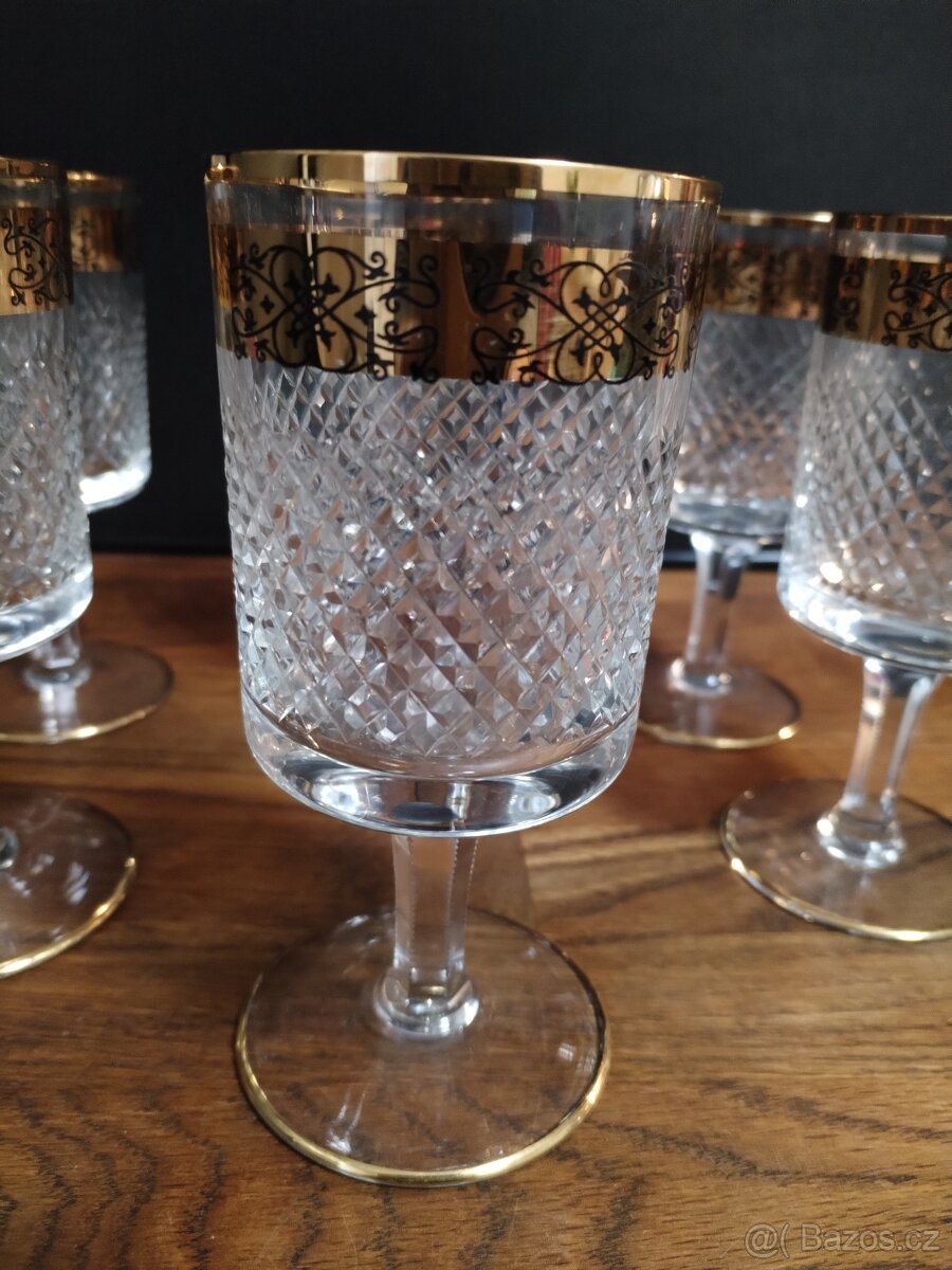 Skleničky na víno 6 kusů. - 2