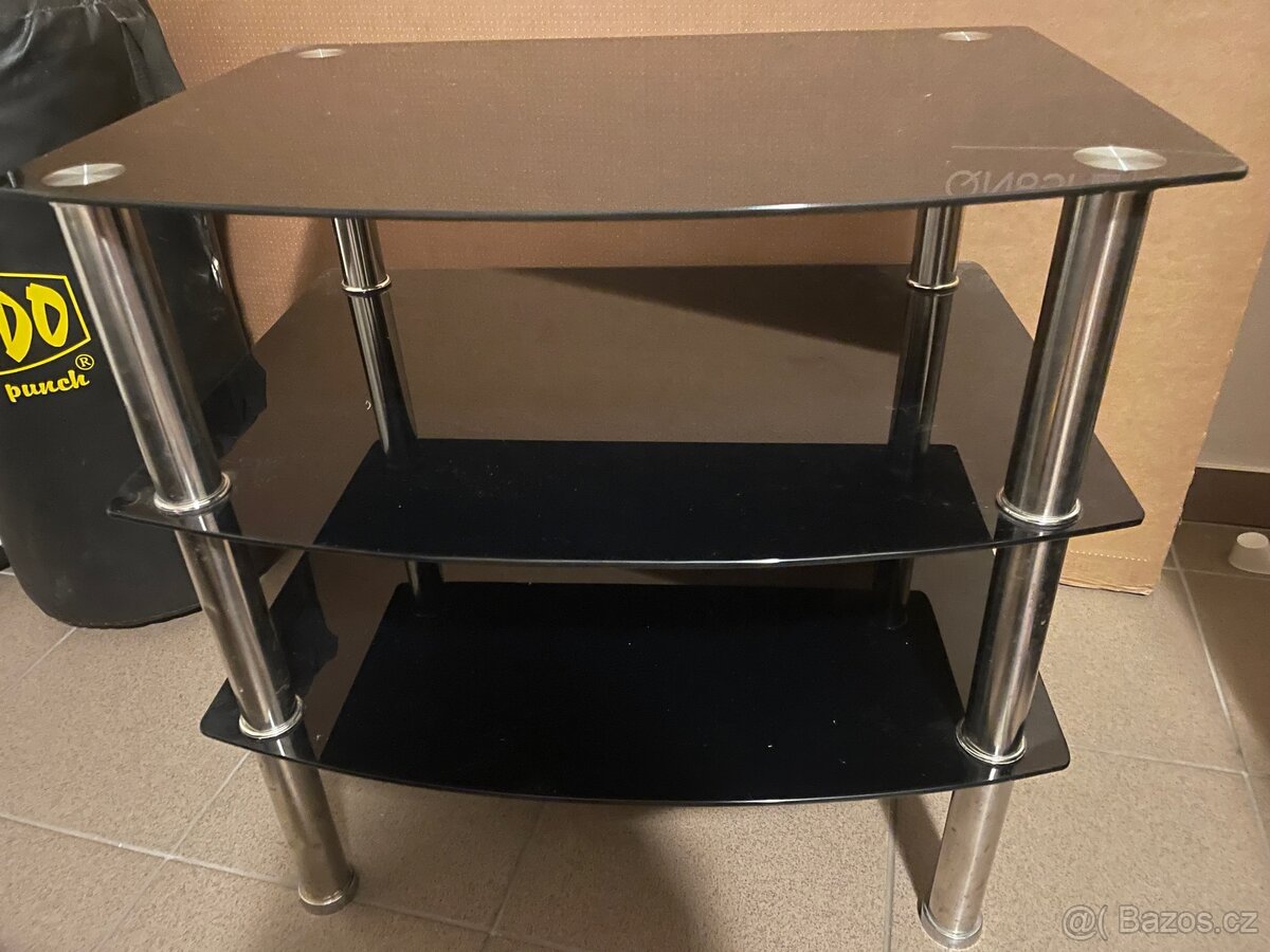 Krásný skleňený stůl - 2