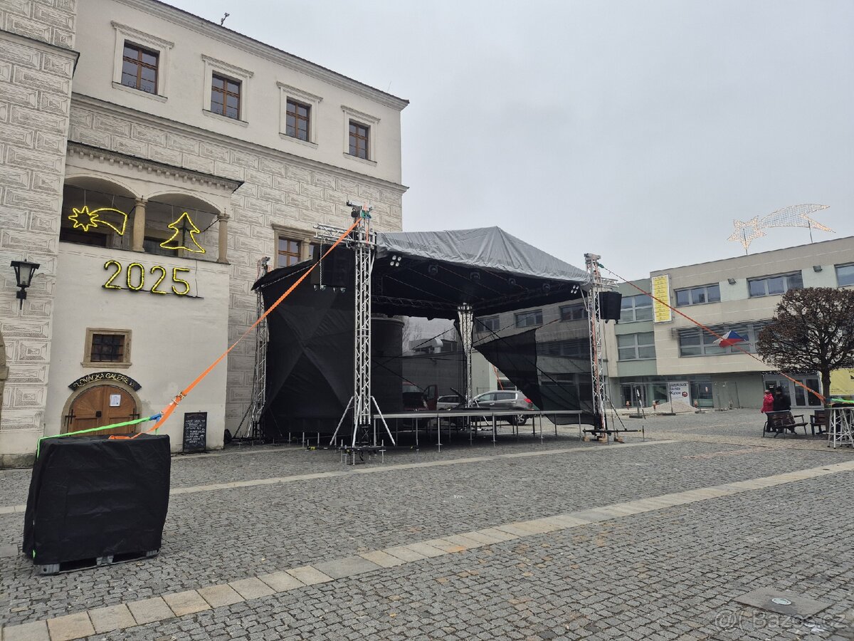 Pronájem STAGE 8x6 metru - 2