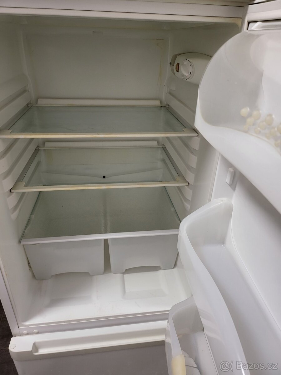 dvoudvéřová lednice 140cm Zanussi - 2