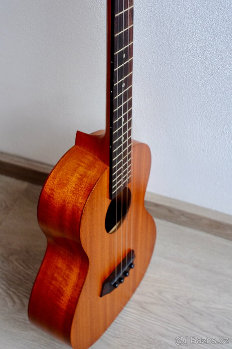 Tenor ukulele Islander by Kanilea MT-4 - 2