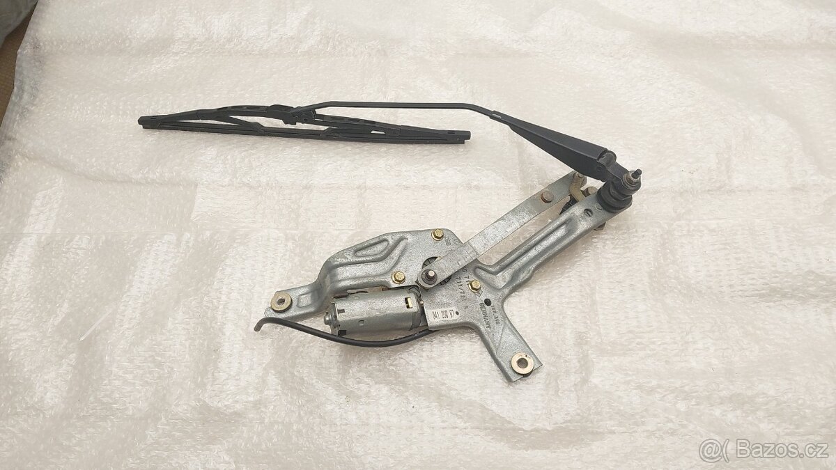 VW Transporter T4 – Stěrač dveří kufru 701955711 - 2