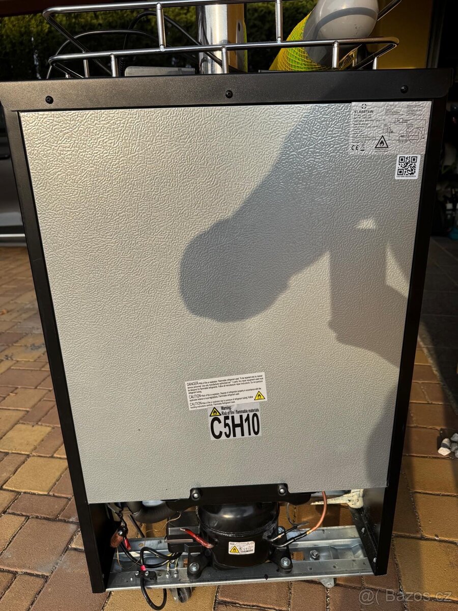 Lednice s výčepem - 2