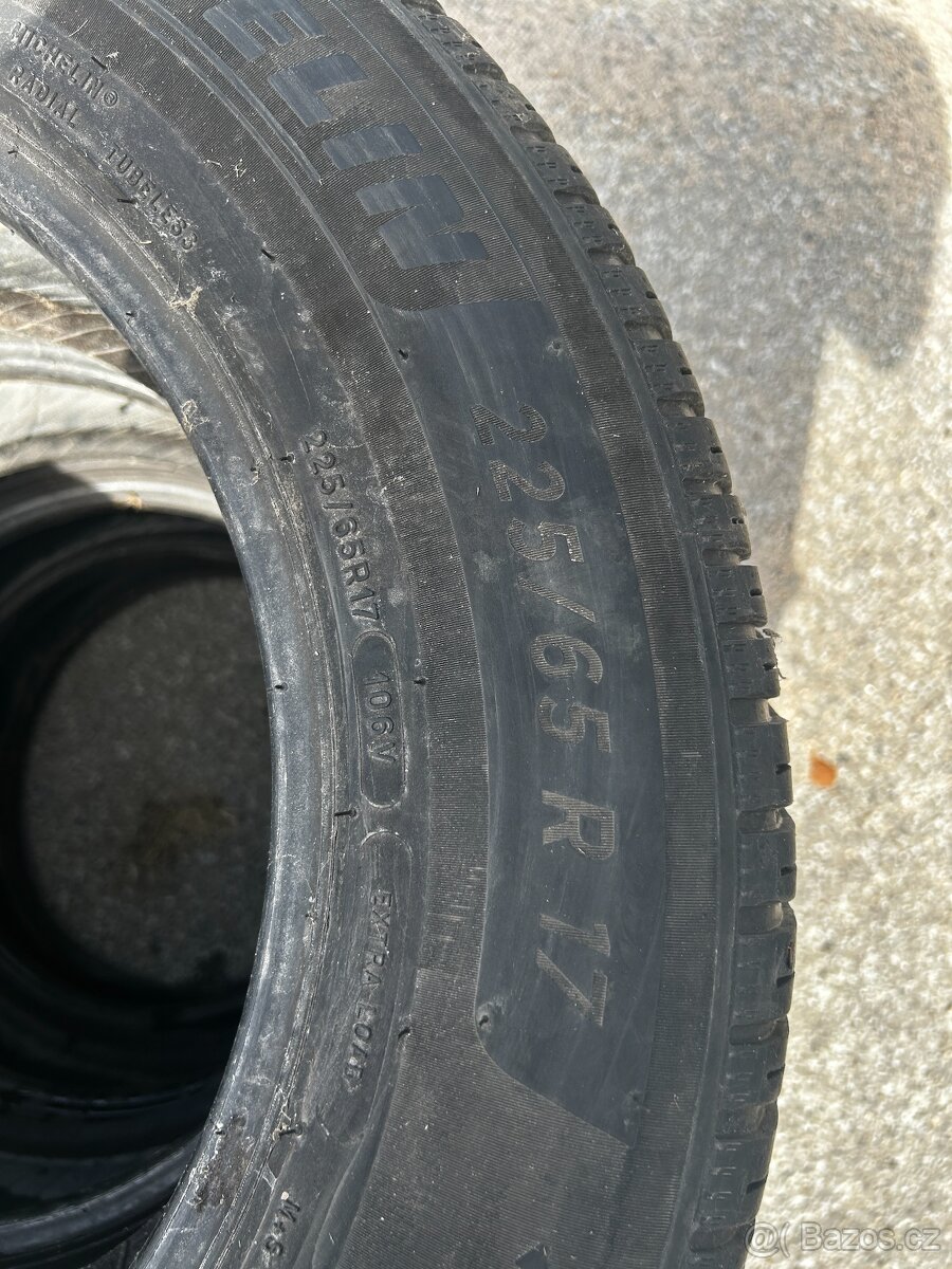 Michelin Crossclimate SUV 225/65 R17 - 2