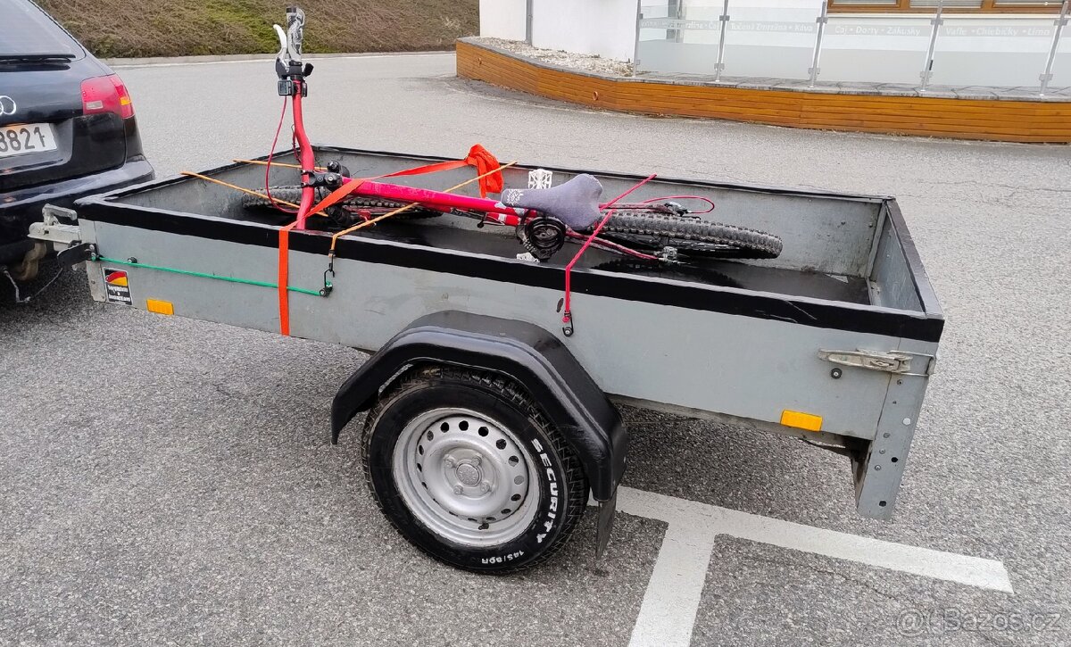 Přívěsný vozík za auto - 2