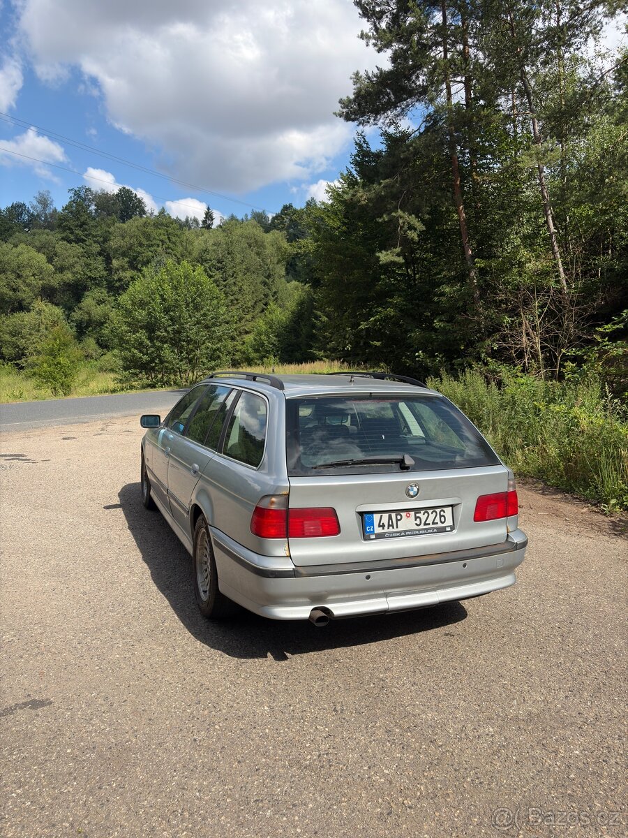 BMW 523i E39 Touring - 2
