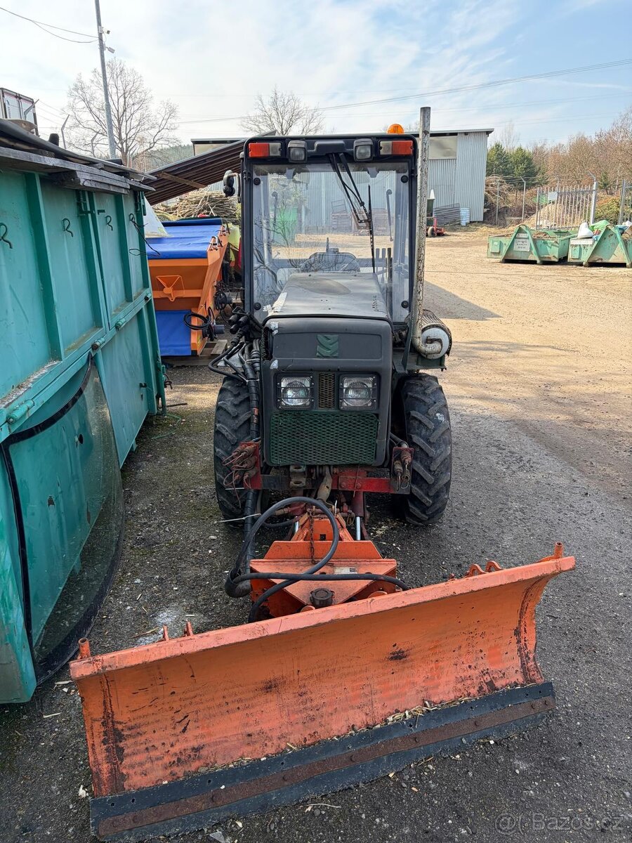 Malotraktor Wisconsin Yukon W5064 - 2