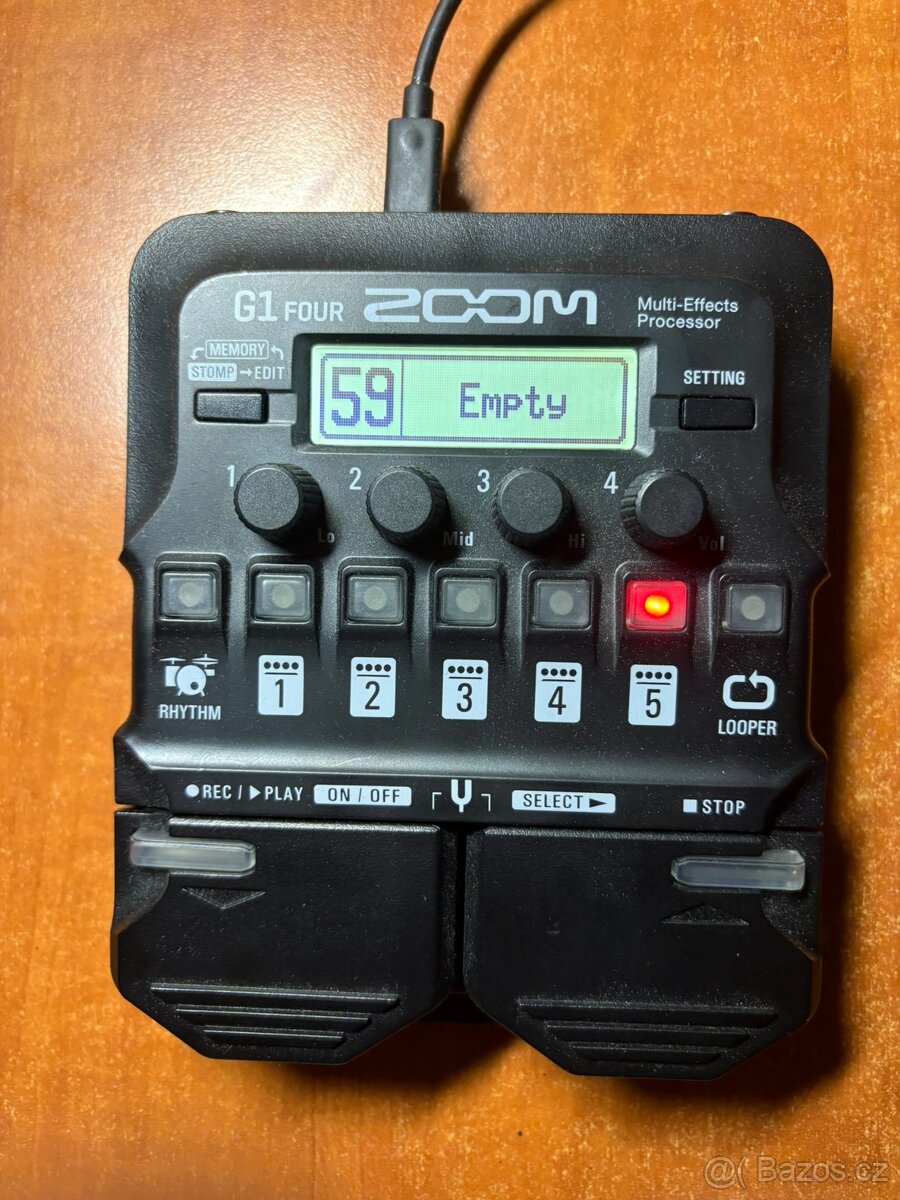 Kytarový multiefekt Zoom G1 Four - 2