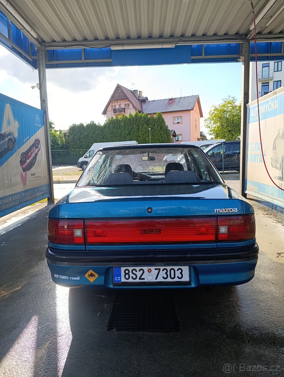Mazda 323 BG - 2