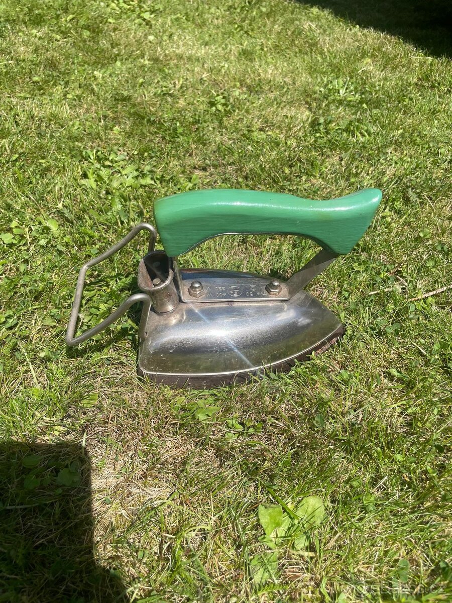 Retro žehlička - 2