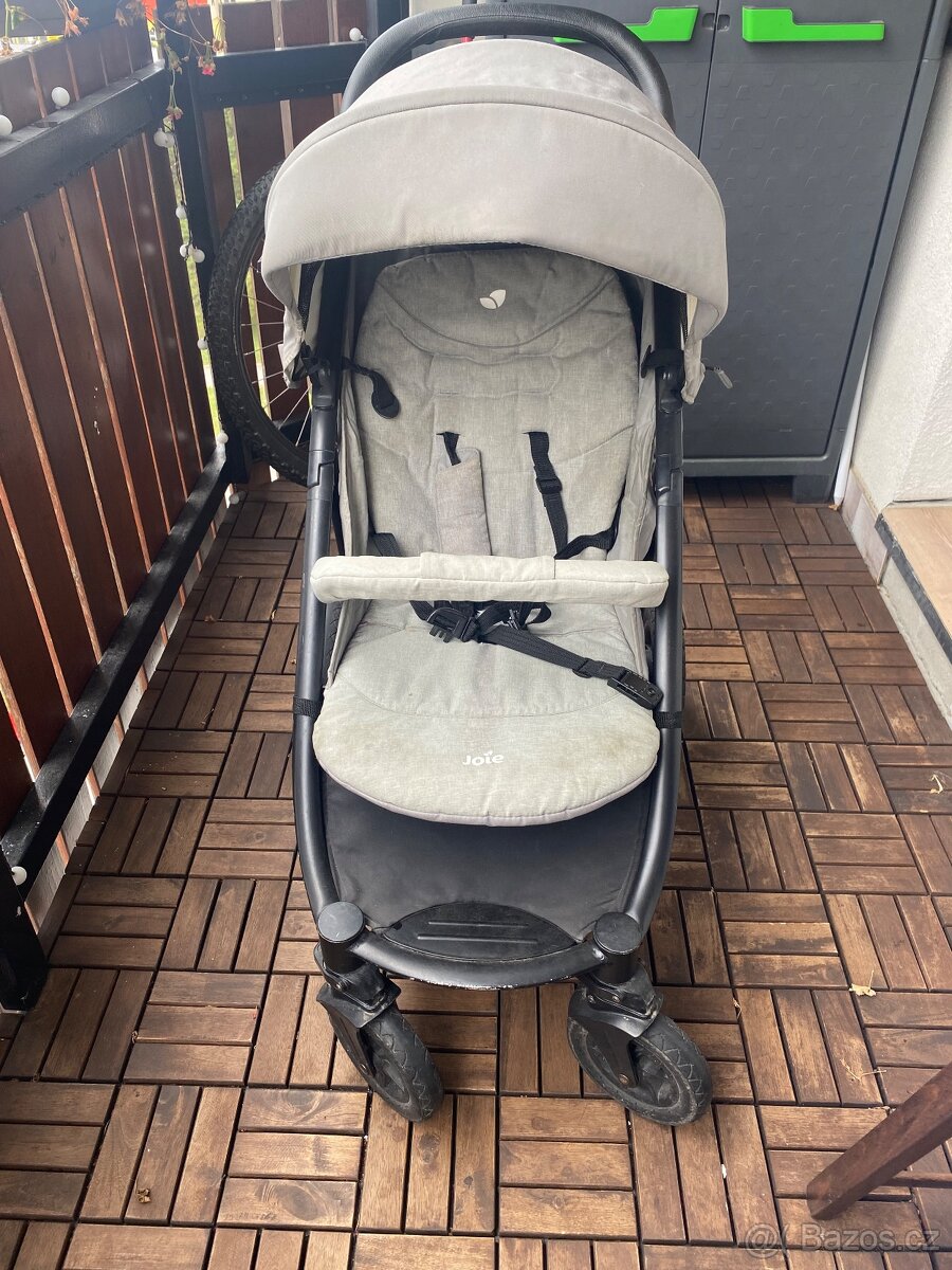 Sportovní kočárek Joie - 2