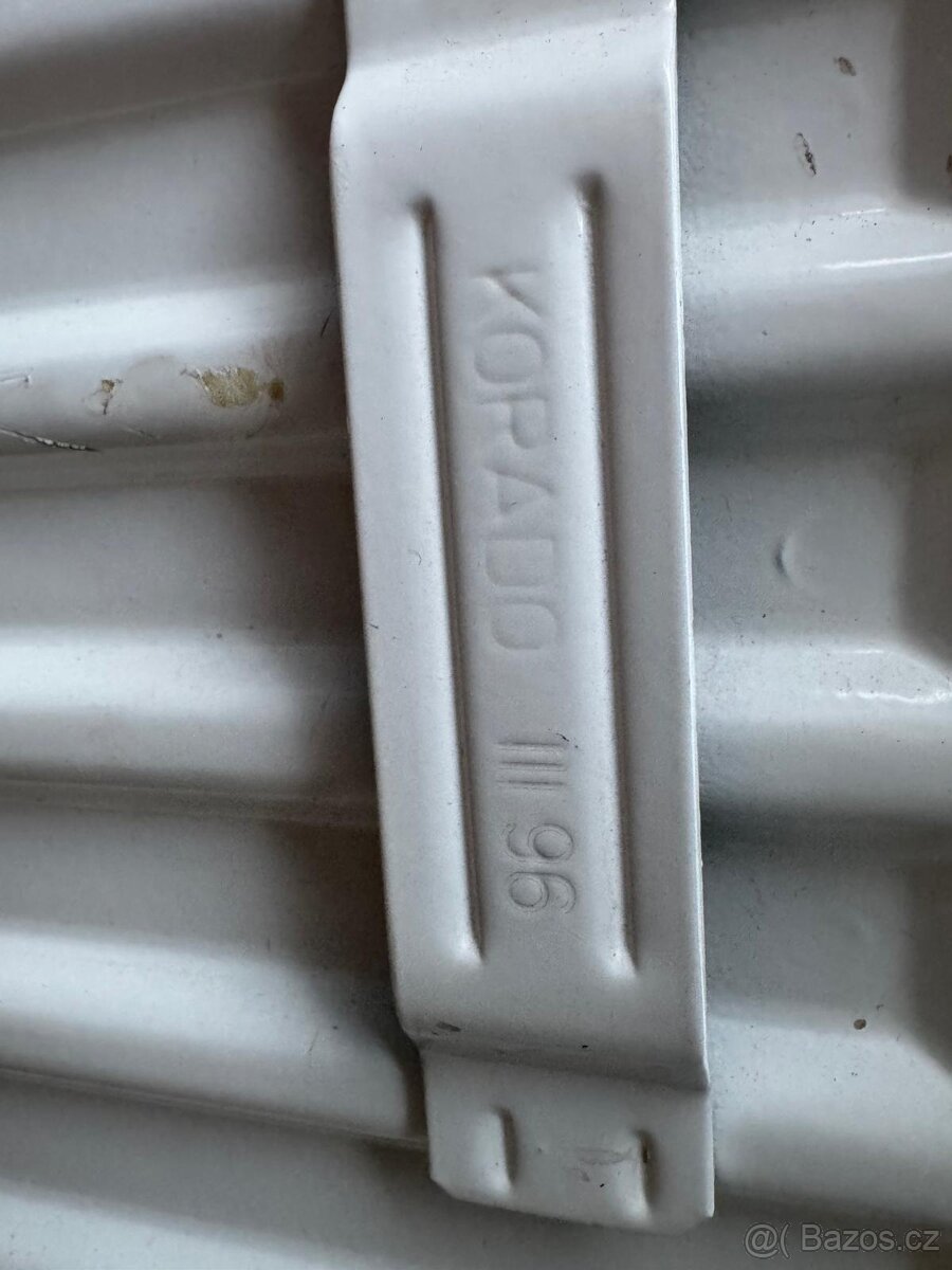 DESKOVÝ RADIÁTOR KORADO, typ III - 2