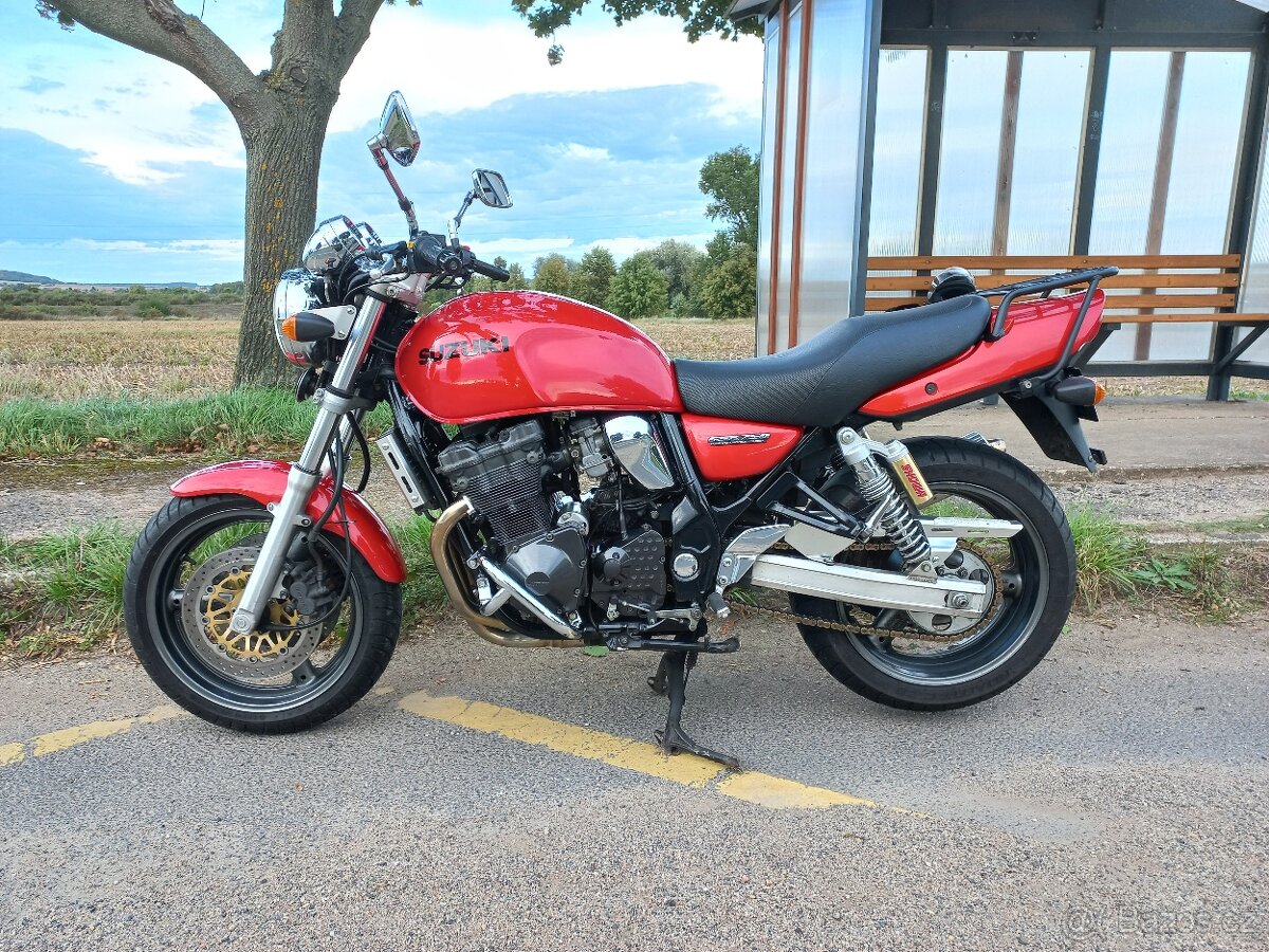 Suzuki GSX 750 Inazuma - 2
