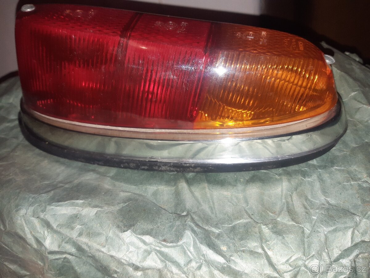nové nepoužité zadní světlo - 2