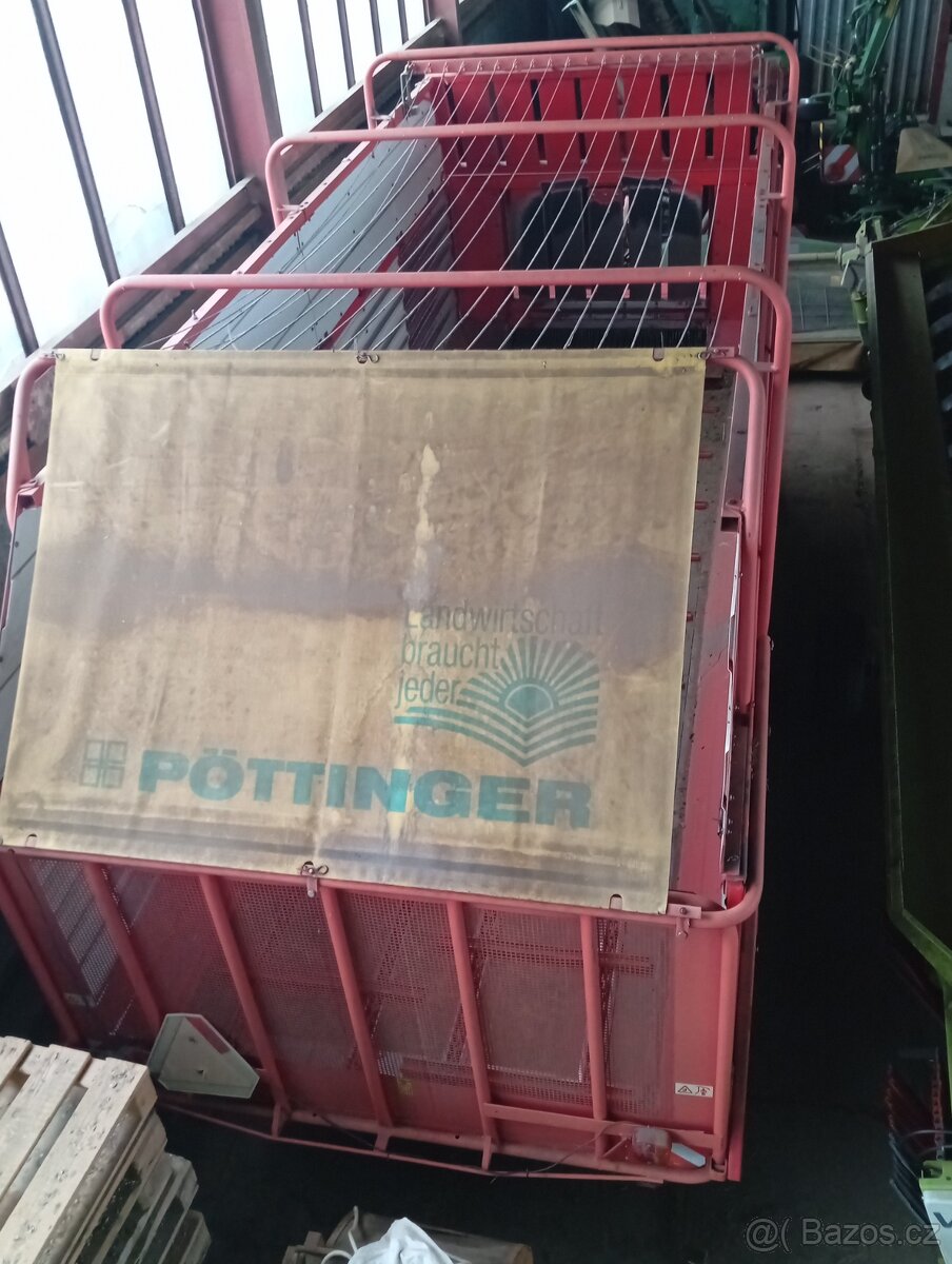 Senážní vůz Pöttinger - 2