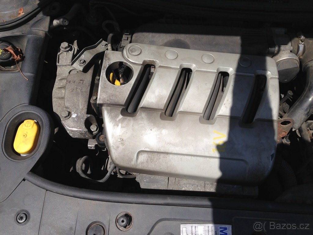 Renault Megane Combi 2,0i 16V Automat, 2008, díly - 2