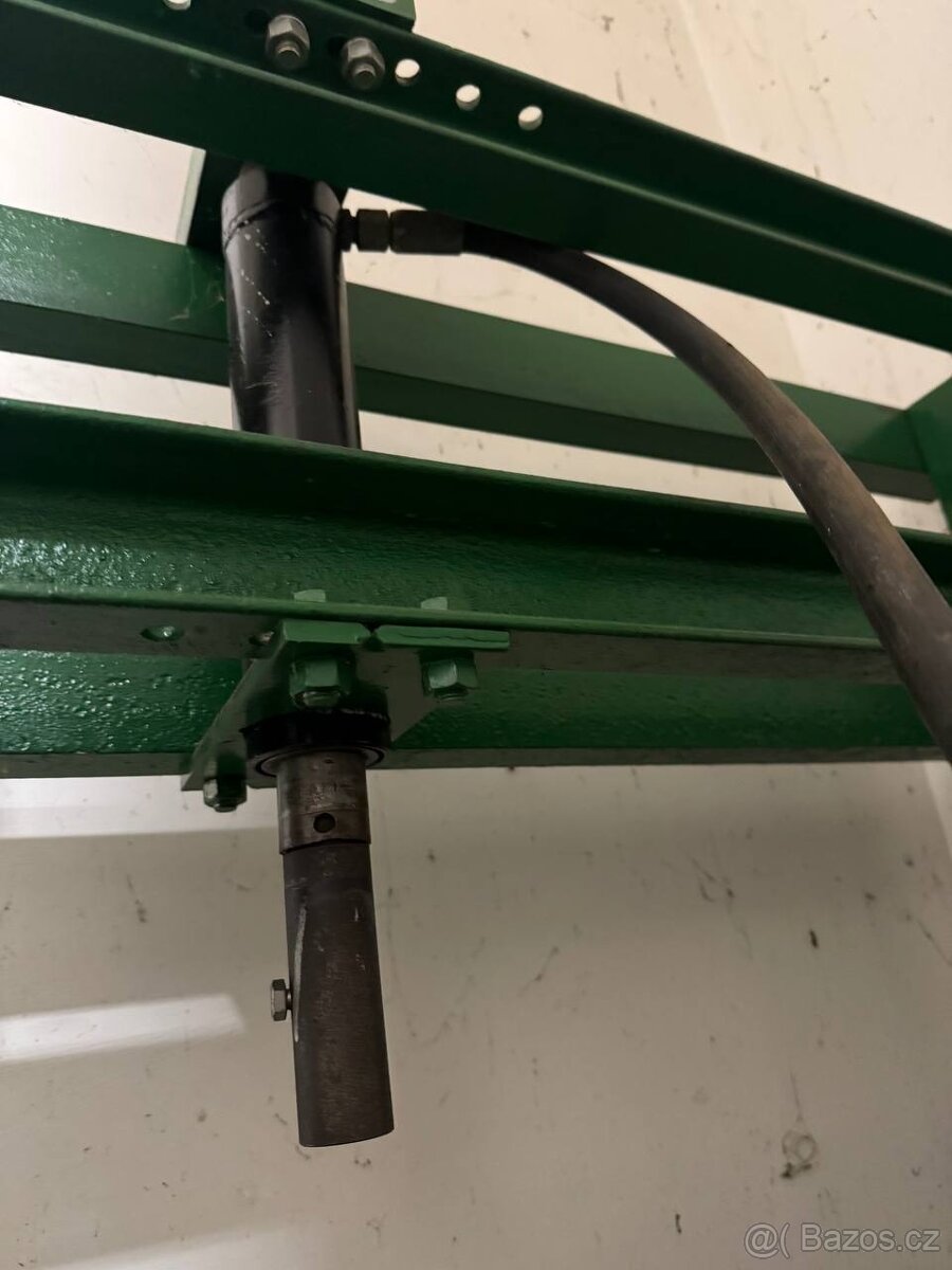 Ruční hydraulický lis - 2