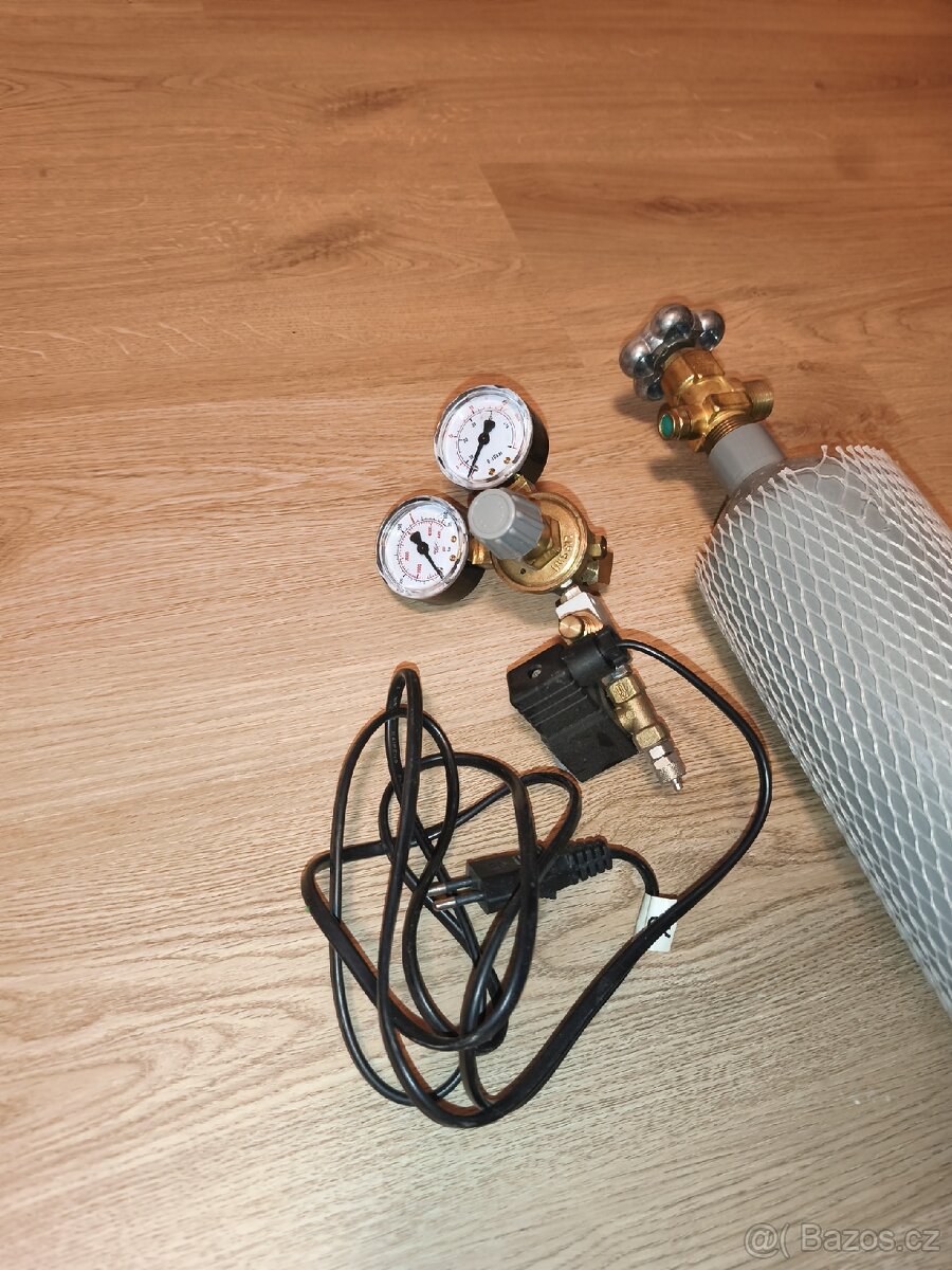 Příslušenství na aquristiku - 2