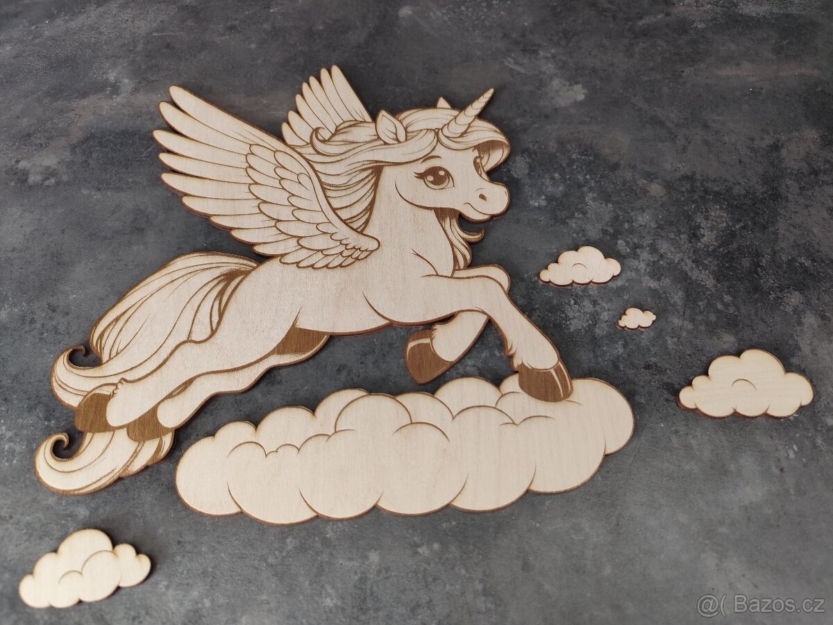 Dekorace jednorožec s mráčky 29x27cm - 2