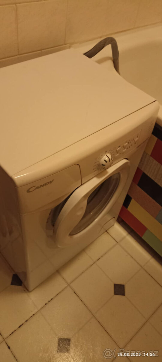 Pračka Candy – úzký model (43 × 51 × 70 cm) - 2