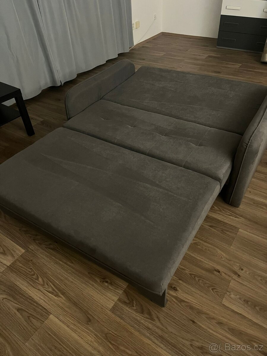 Rozkládací pohovka - 2