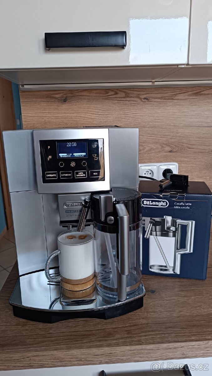 De'Longhi perfecta cappuccino graphic touch - 2