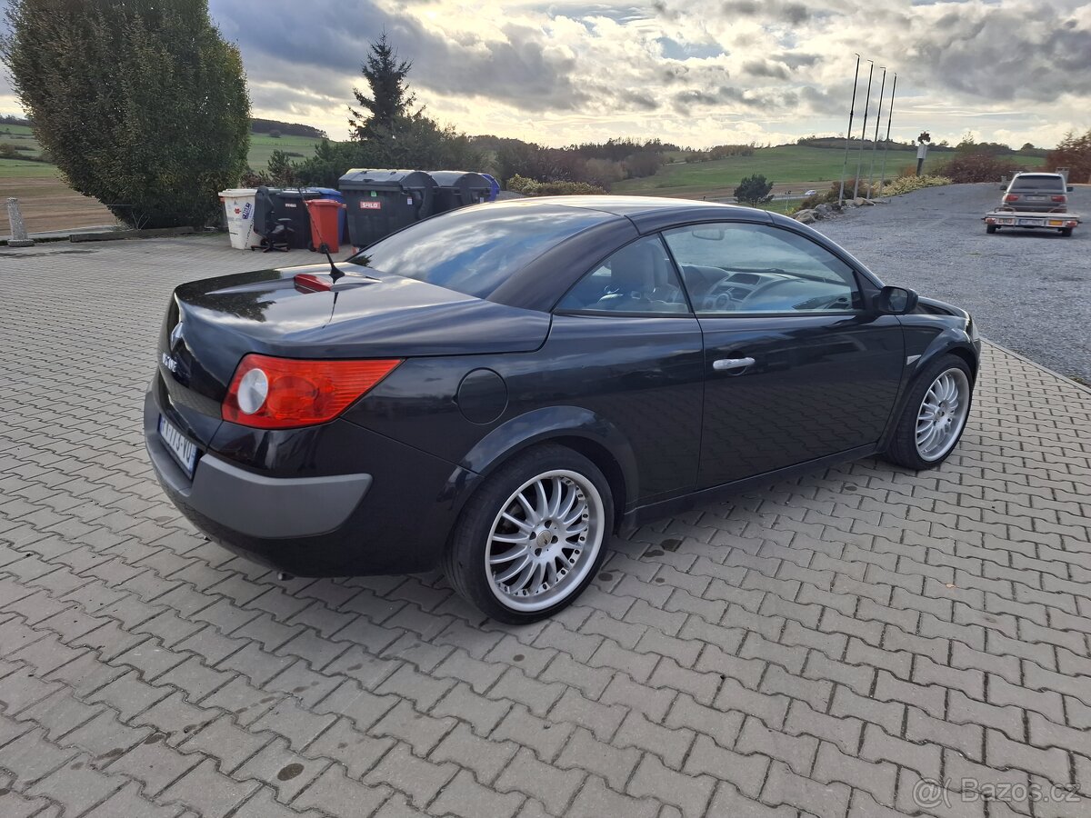 RENAULT MEGANE II KABRIO 2.0i - 2