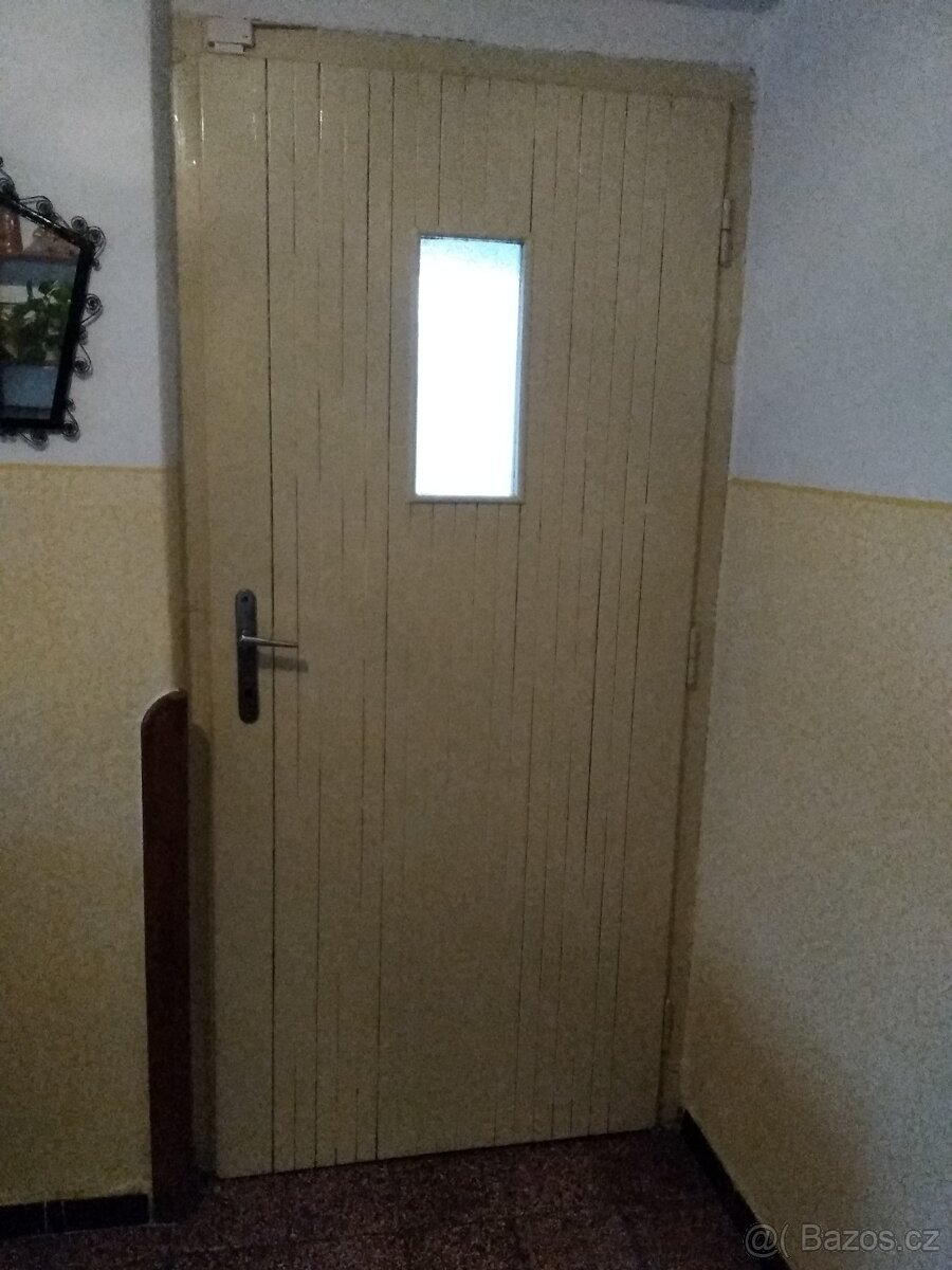 dveře vchodové - 2