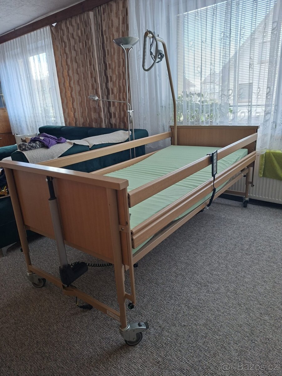 Zdravotní polohovací postel - TOP stav - 2