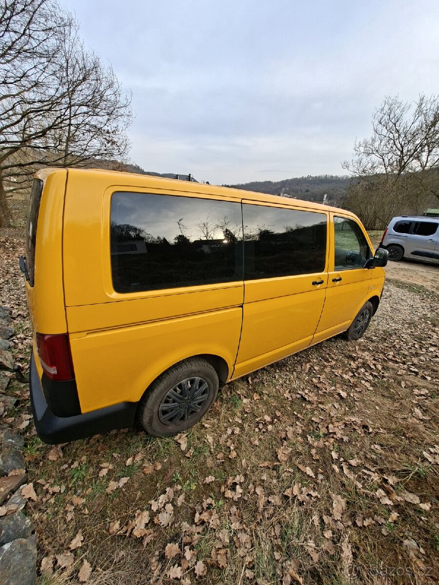 VW Caravelle - 2