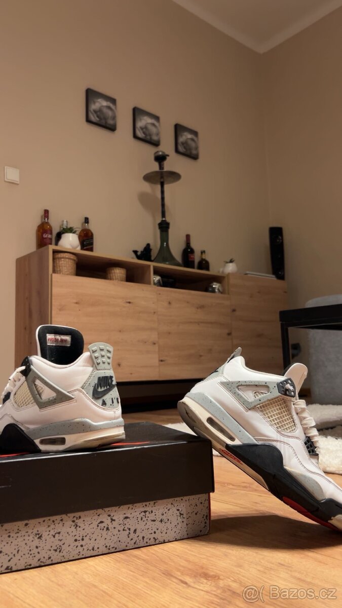 Nike Air Jordan 4 - 2