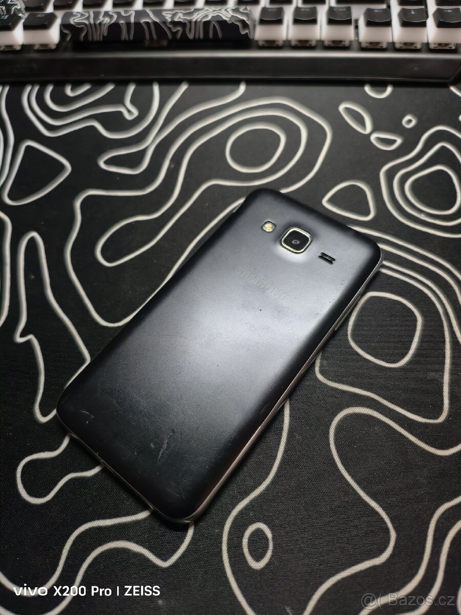 Samsung Galaxy J3 (2016) - 2