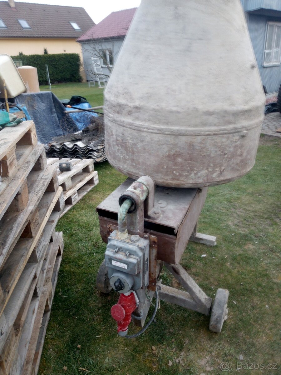 Stavební míchačka na beton - 2