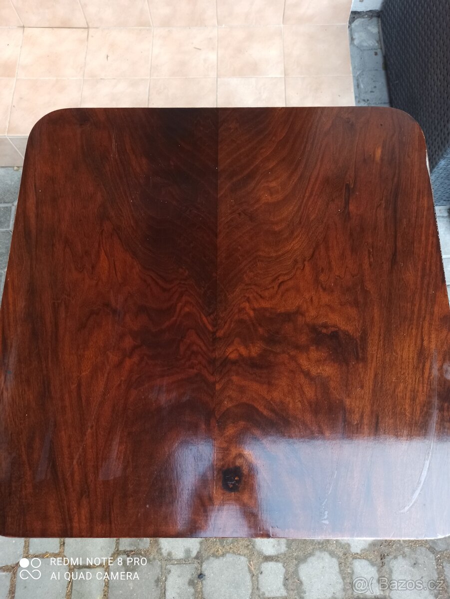 Stůl PAVOUK - 2
