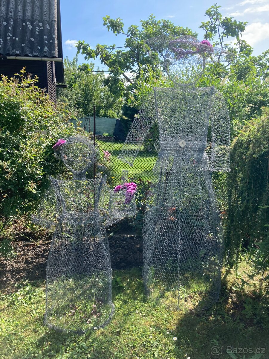 Duch zahrady - drátěné panny - 2