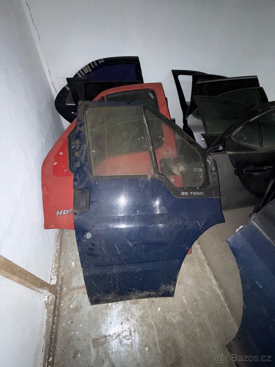 Dveře na Ford transit - 2