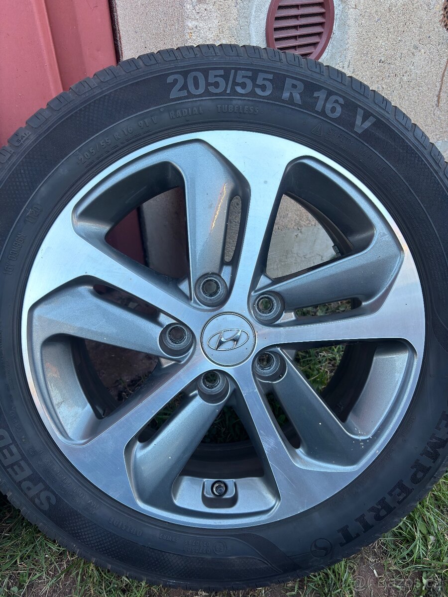 OEM kola Hyundai i30 - 2