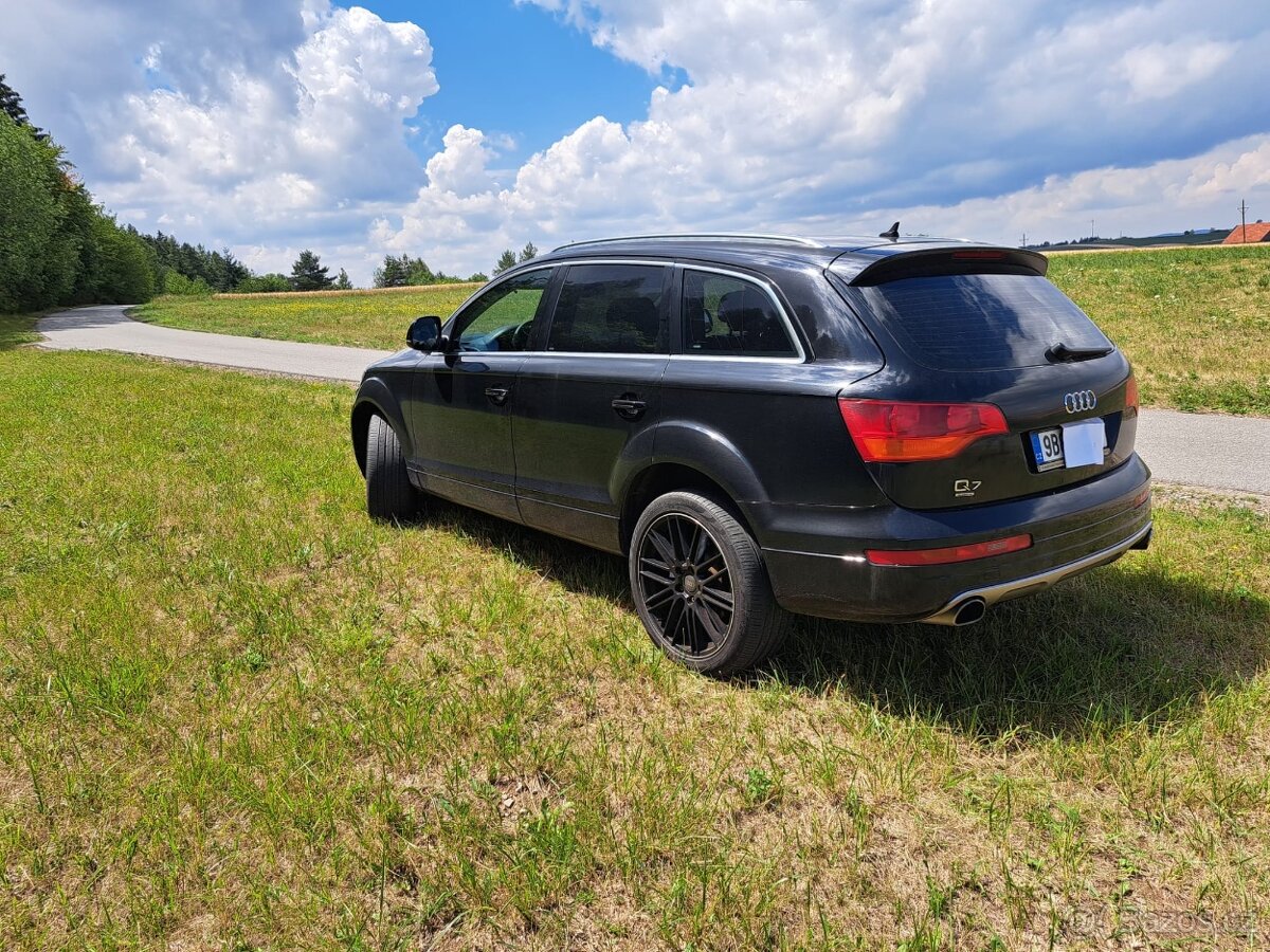 Prodám Audi Q7 3,0Tdi 171 Kw - 2