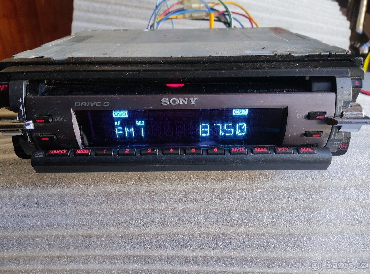 Sony CDX - RA 550 - 2