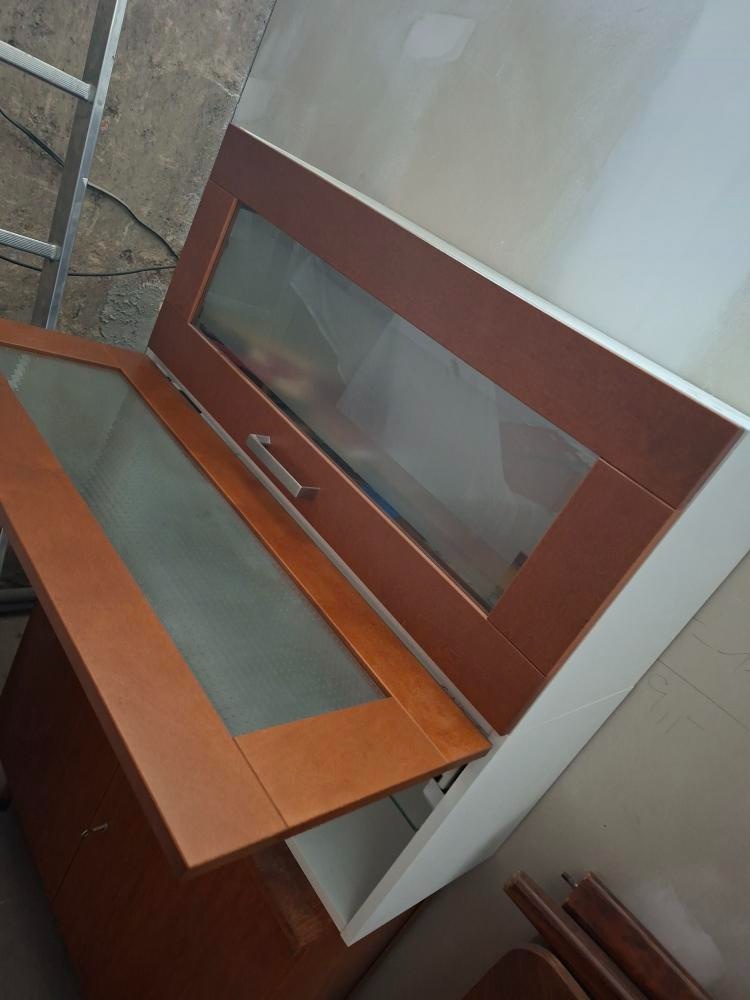 2 závěsné skříňky IKEA - 2