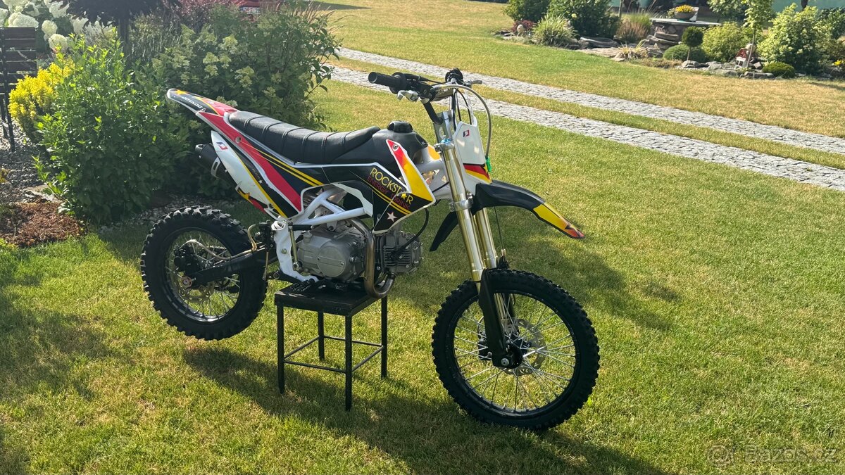 PITBIKE 125 17/14 KRÁSNÝ STAV