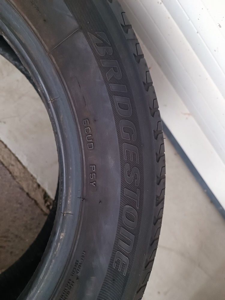215/55 R16 Bridgestone - 2