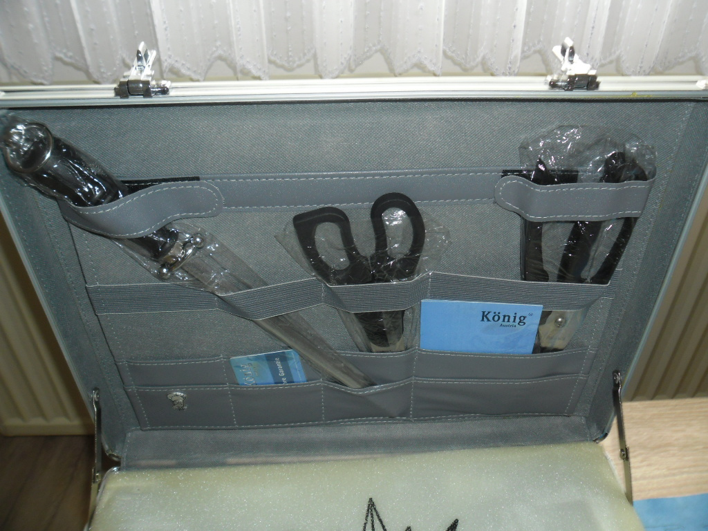 NOŽE A JINÉ - SADA. - 2