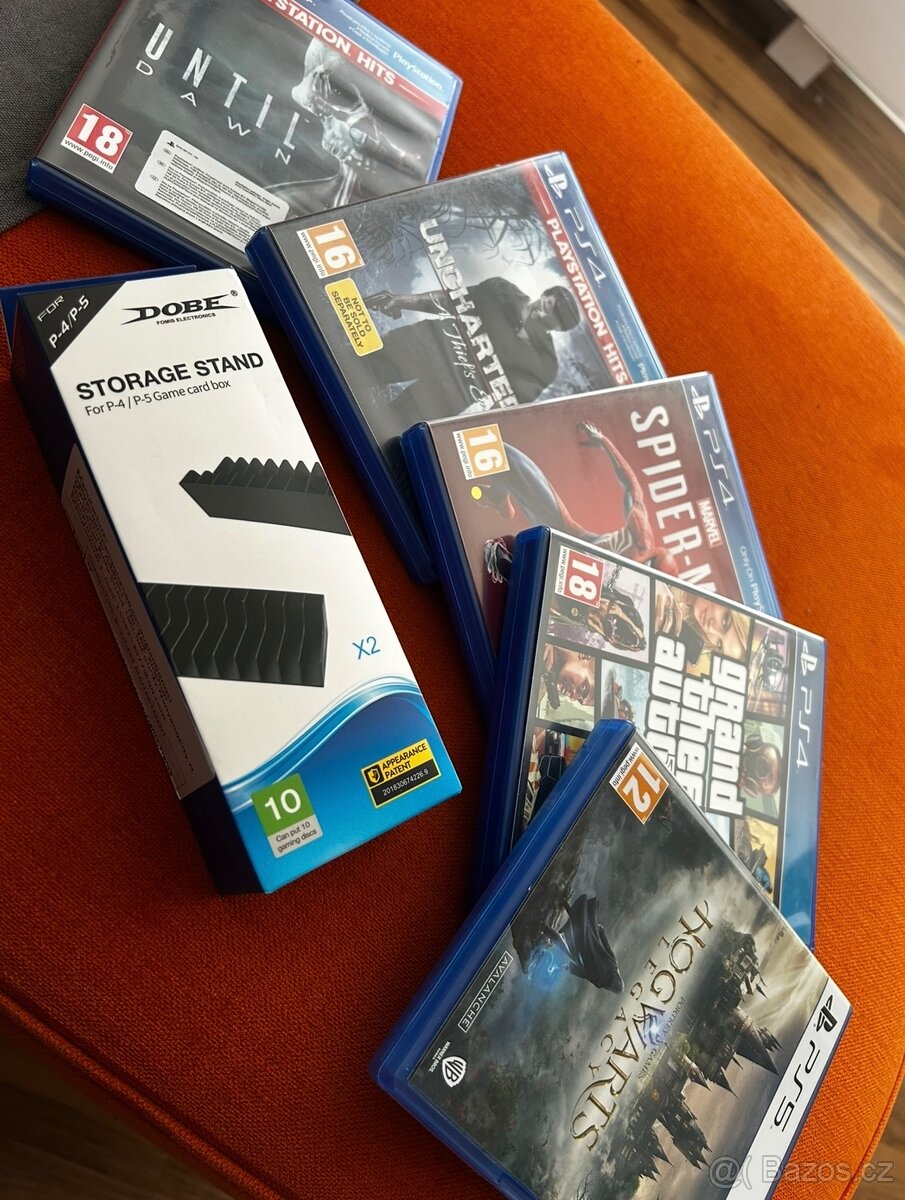 PS5 s mechanikou 1TB + hry - 2