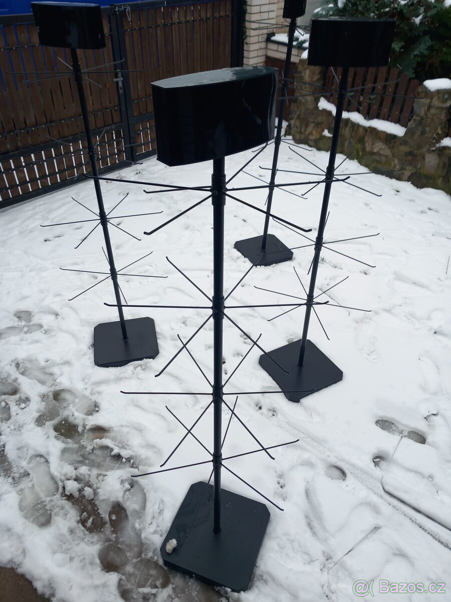 Stojany do obchodu - 2