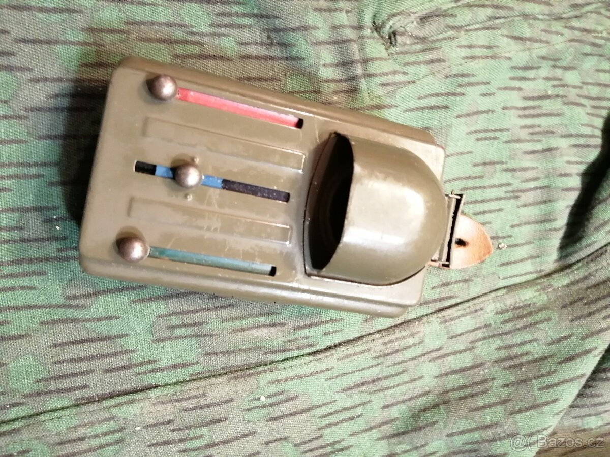 Armádní svítilna - zánovní - 2