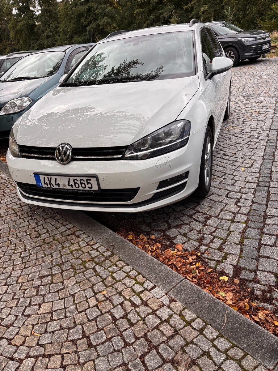 VW Golf VII 1.6 TDI 81kW DSG WEBASTO, r.v. 2016, pravidelný - 2