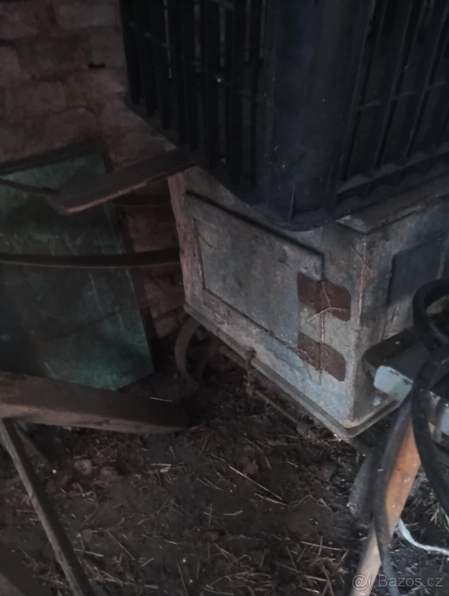 Retro šrotovník s pásem - 2