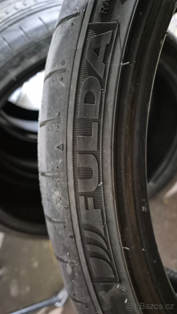 235/35r19 letní Fulda - 2